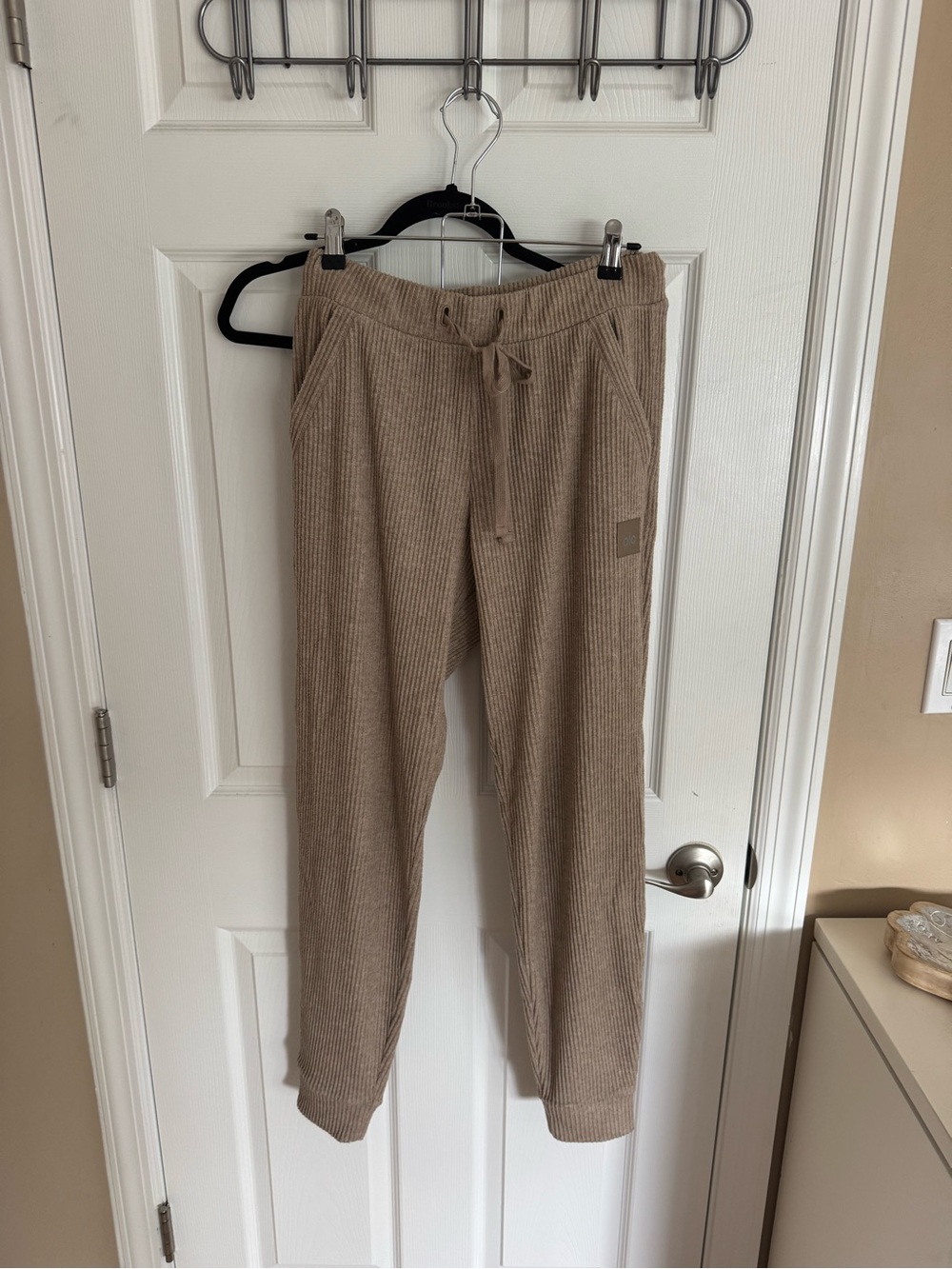 Alo Ribbed Joggers